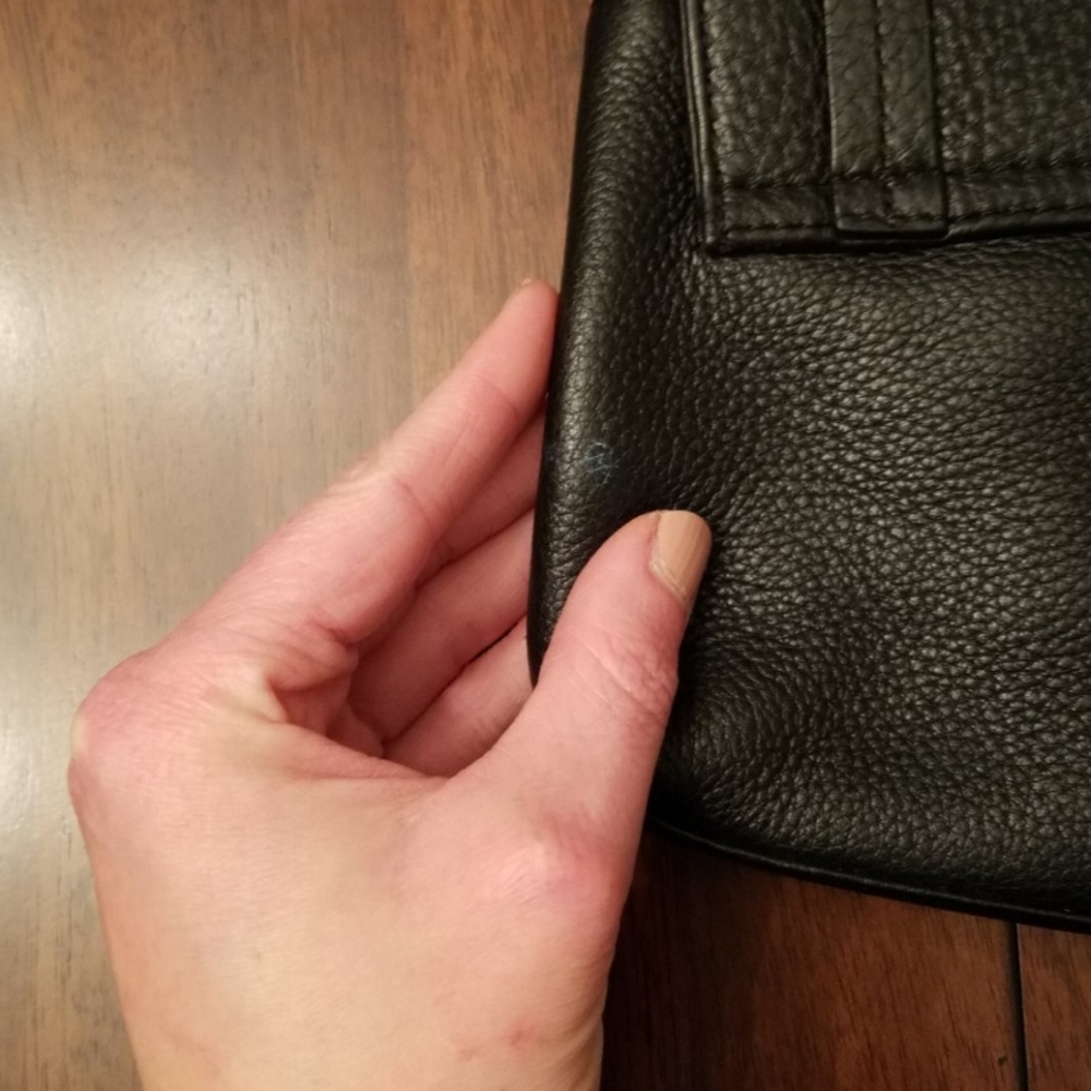 Kenneth Cole Clutch - Picture 4 of 5